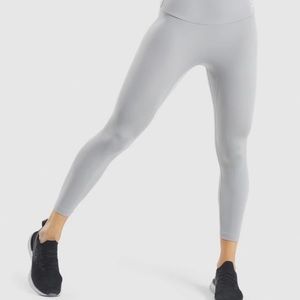 NWOT Gymshark 7/8 training leggings S